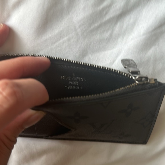 Louis Vuitton Coin Card Holder in Reverse Monogram - Picture 7 of 8